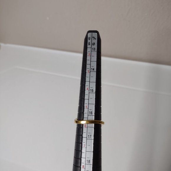 Pretty Size 5.75 Multicolor Electroplate Ring - Picture 13 of 14